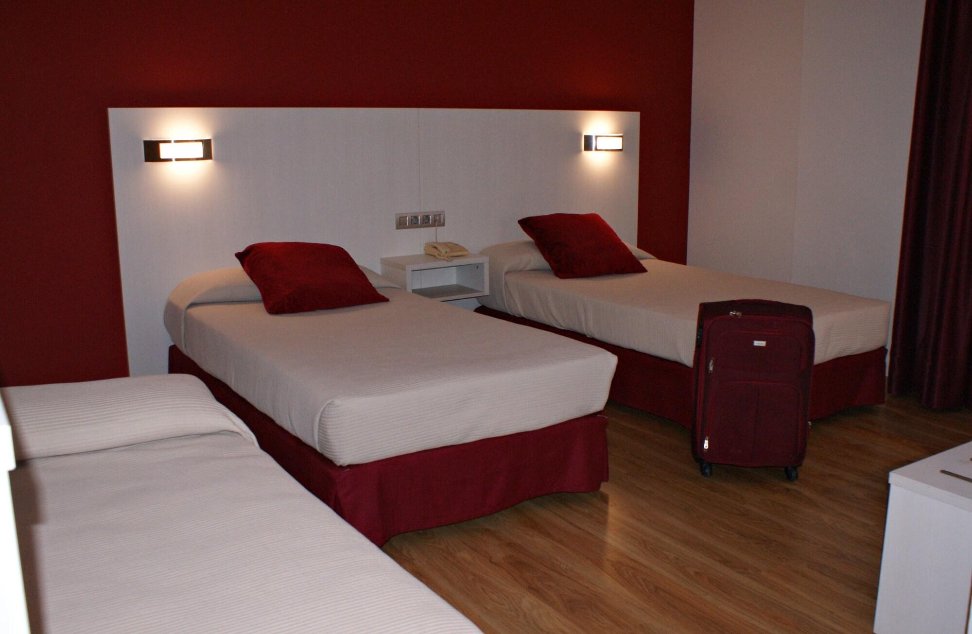 Hotel Seminario Aeropuerto Bilbao Derio Buitenkant foto
